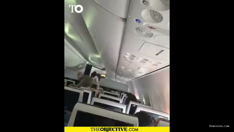 [The Objective] (septiembre 30, 2026) Así se vivió el vuelo Dubái-Tel Aviv que tuvo que aterrizar de emergencia en Arabia Saudí
