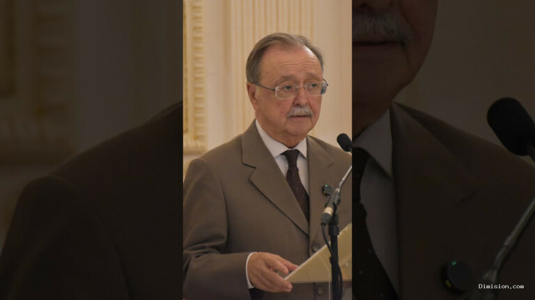 [The Objective] (septiembre 21, 2026) Vivas señala que el «Gobierno está teniendo un comportamiento incomprensible e inaceptable»