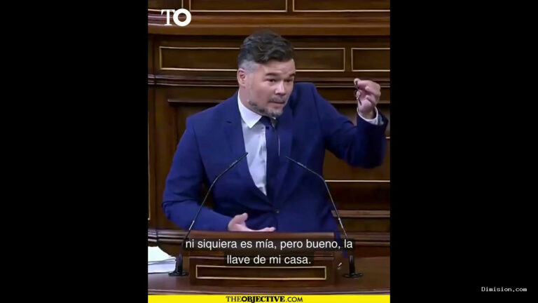 [The Objective] (octubre 2, 2026) Rufián enseña a Juns un billete de 50 euros: «Esta es su bandera, es su estelada».